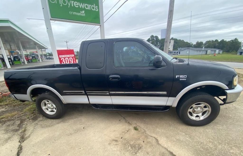 Ford F-150 photo 4